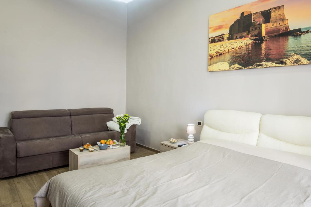 Parthenope Suite Rooms Napoli Bagian luar foto