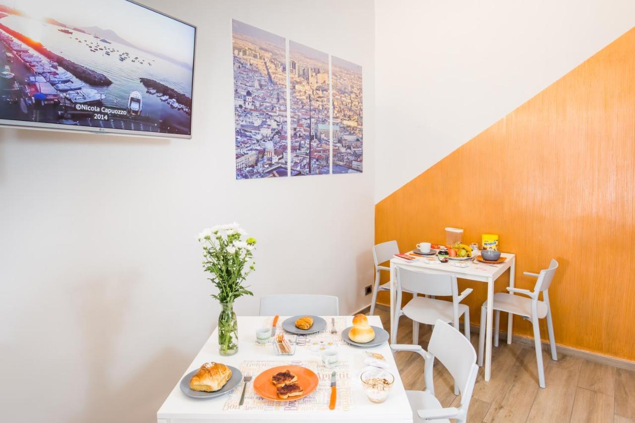 Parthenope Suite Rooms Napoli Bagian luar foto